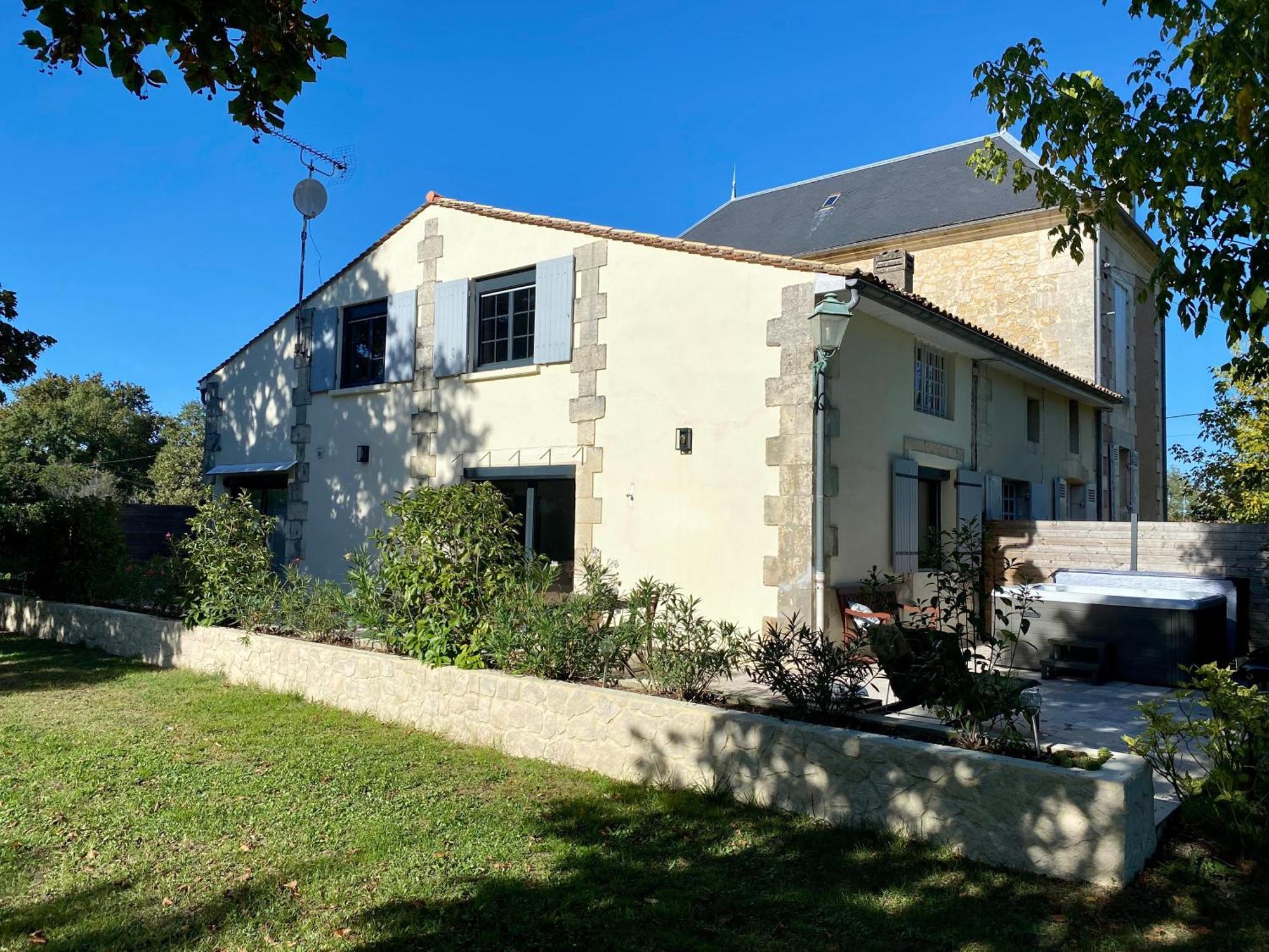 La Maison Du Champ De Beaumont Galgon Luaran gambar